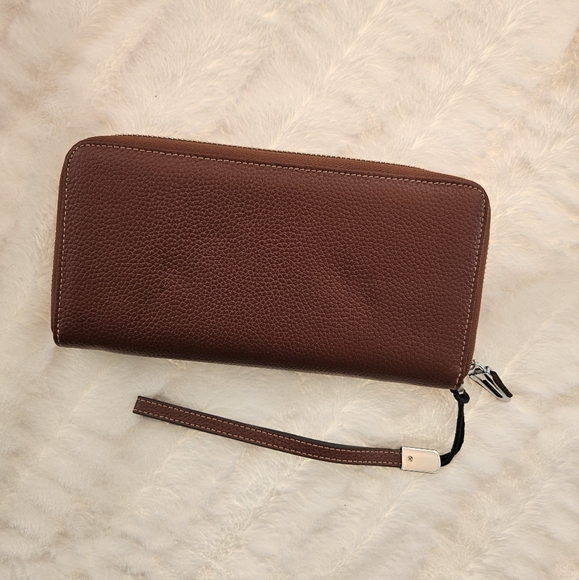 RFID Brown 100% Real Pebbled Leather Wallet Fits Phone and Passport Wristlet - Picture 2 of 7